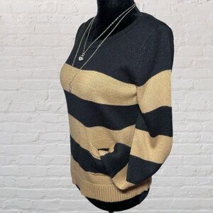 H&M Black & Tan Ribbed Crew Neck Long Sleeve Sweater w/ Front Pocket Size Small